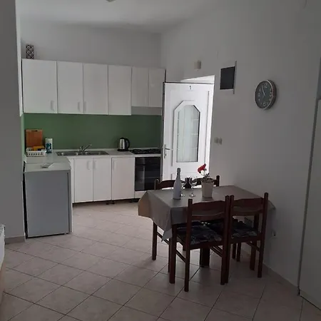 Vinea * Baska Voda